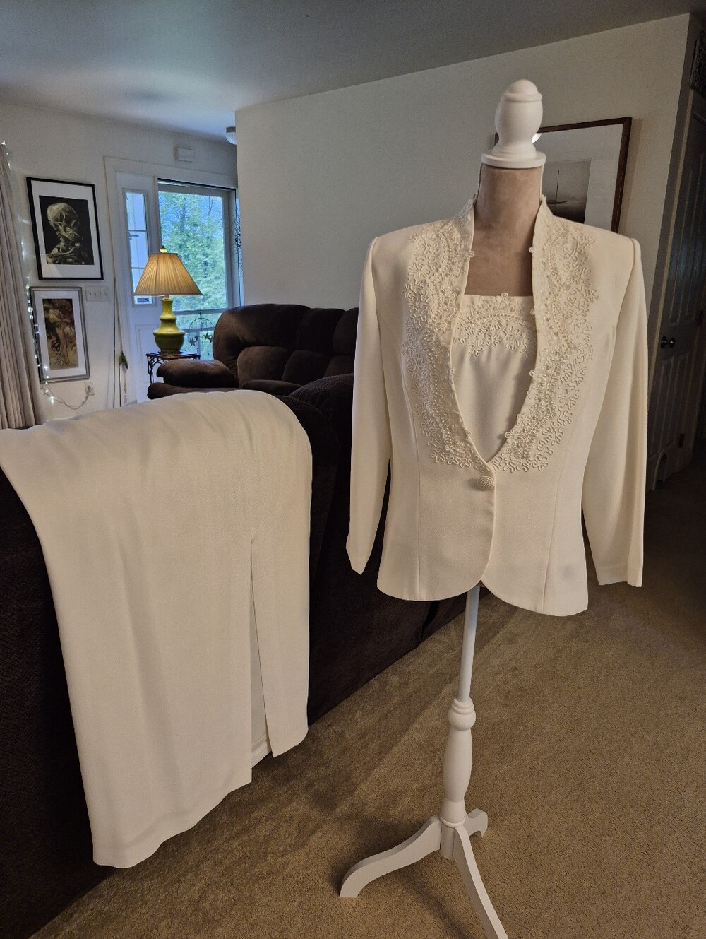 Che Studio Women's 3 Piece Ivory Skirt Suit Size 8, Top, Skirt, And Blazer